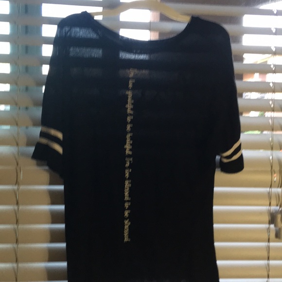 Shirt - Picture 2 of 3